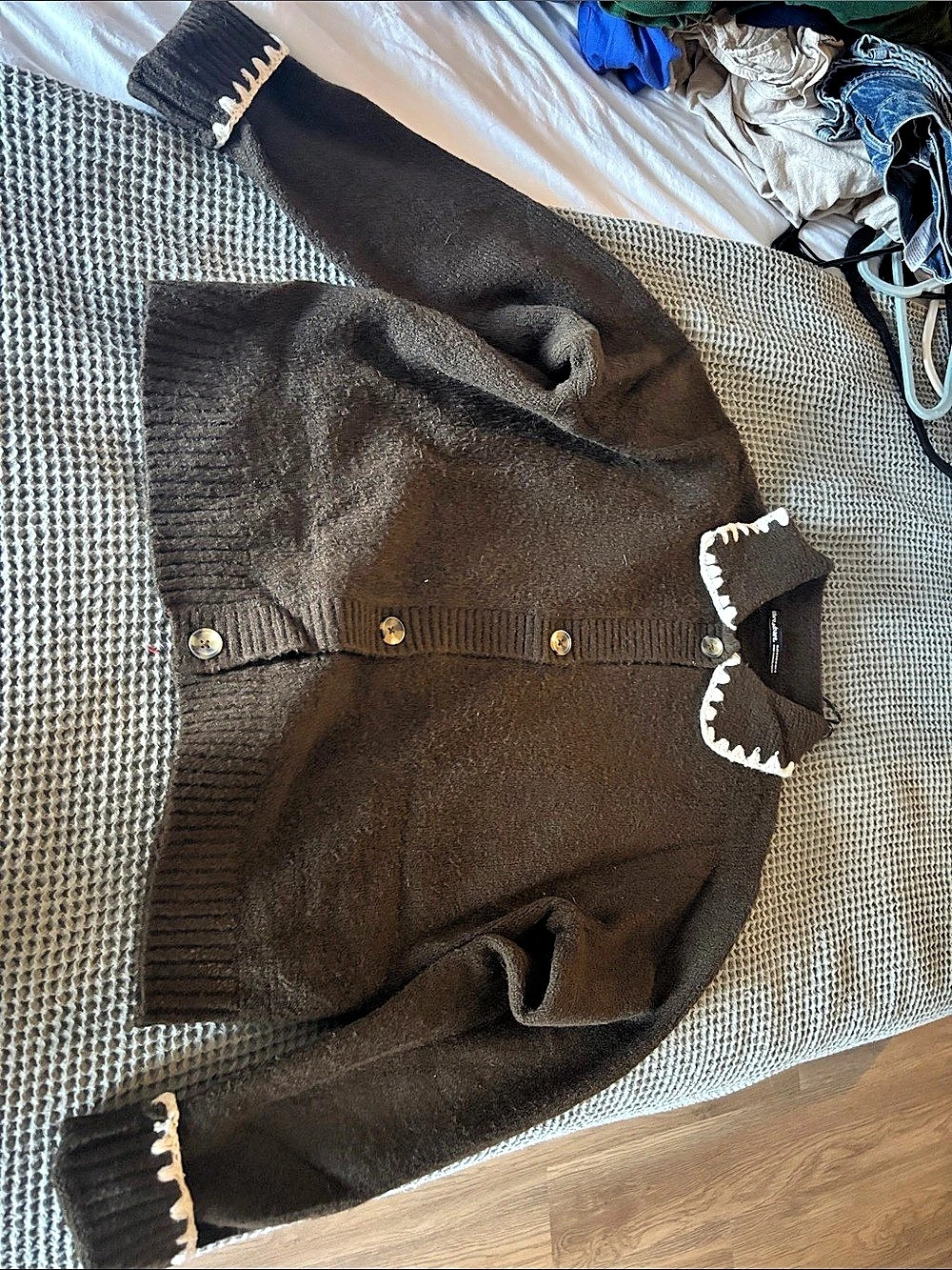 Threadbare cardigan with collar detail and contrast stitching in brown Cardigan